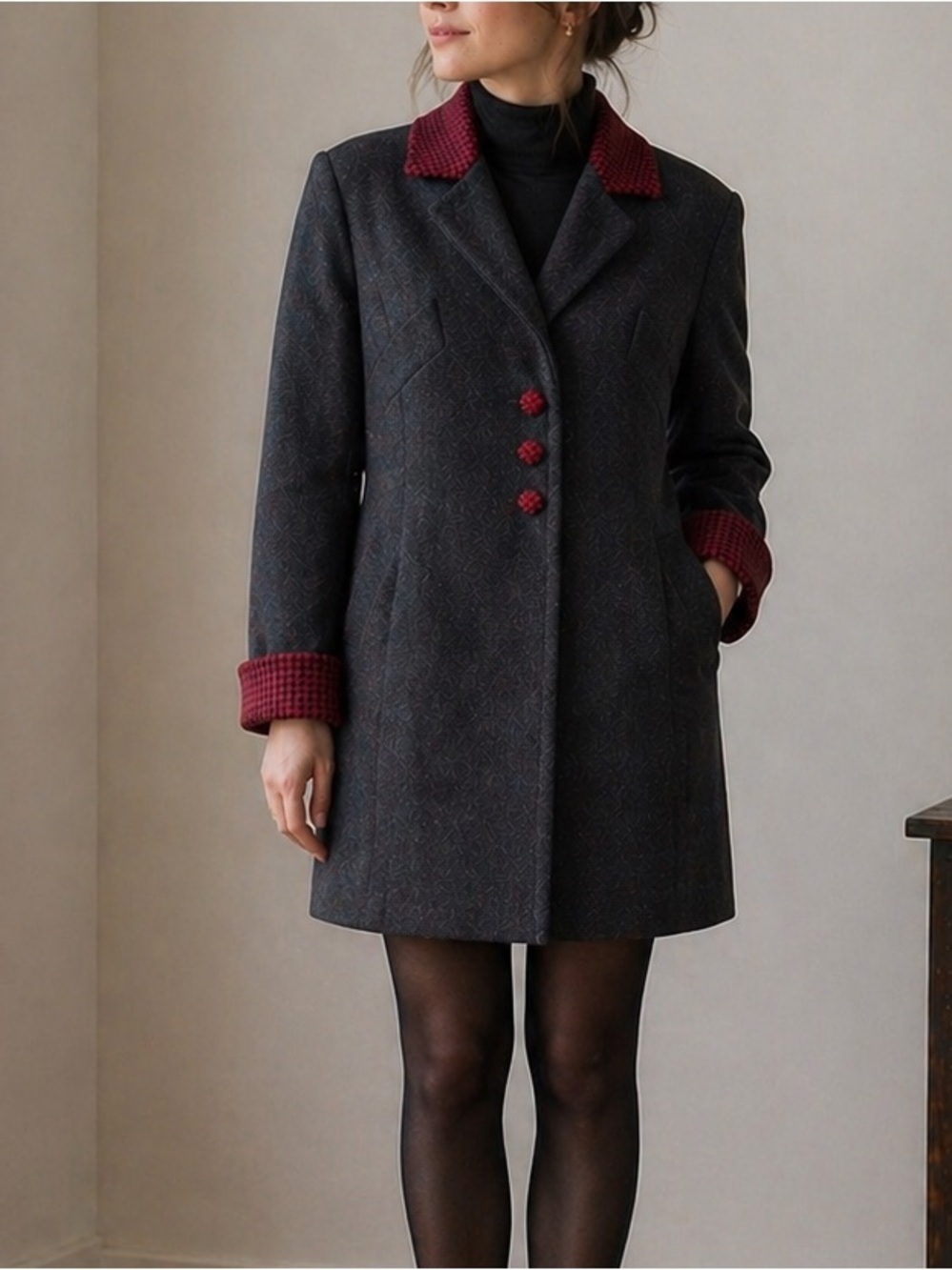 Late 1930s–Early 1940s French Wool Tailored Coat | Red Houndstooth Trim S-M